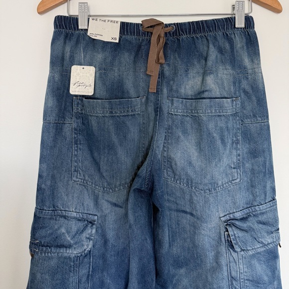 NWT Free People We The Free Wallflower Pull-On Jeans Size XS in Summer Nights - Picture 5 of 9